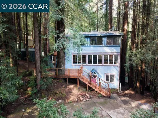 17850 Santa Rosa Ave, Guerneville, CA 95446