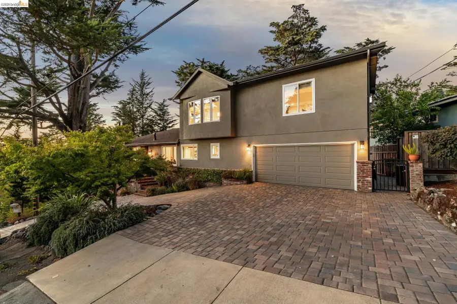 5649 Castle Dr., Oakland, CA 94611 - #2