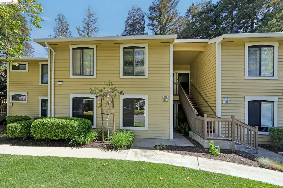 605 Center Ave, Martinez, CA 94553 - #2