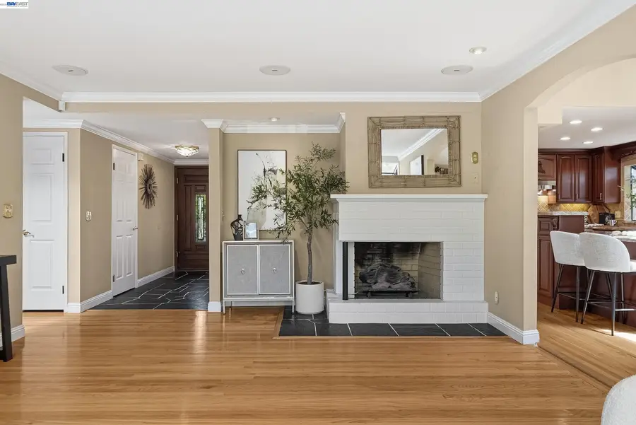 11055 La Paloma Drive, Cupertino, CA 95014 - #3