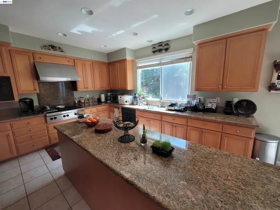 1250 W Lagoon Rd, Pleasanton, CA 94566 - #3