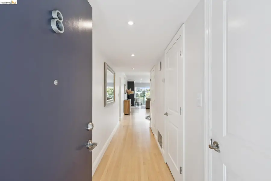 2316 Lakeshore Ave #8, Oakland, CA 94606 - #2