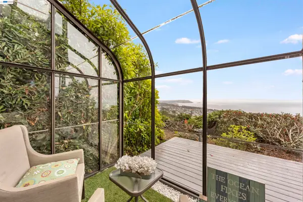 262 Beachview Ave #4, Pacifica, CA 94044