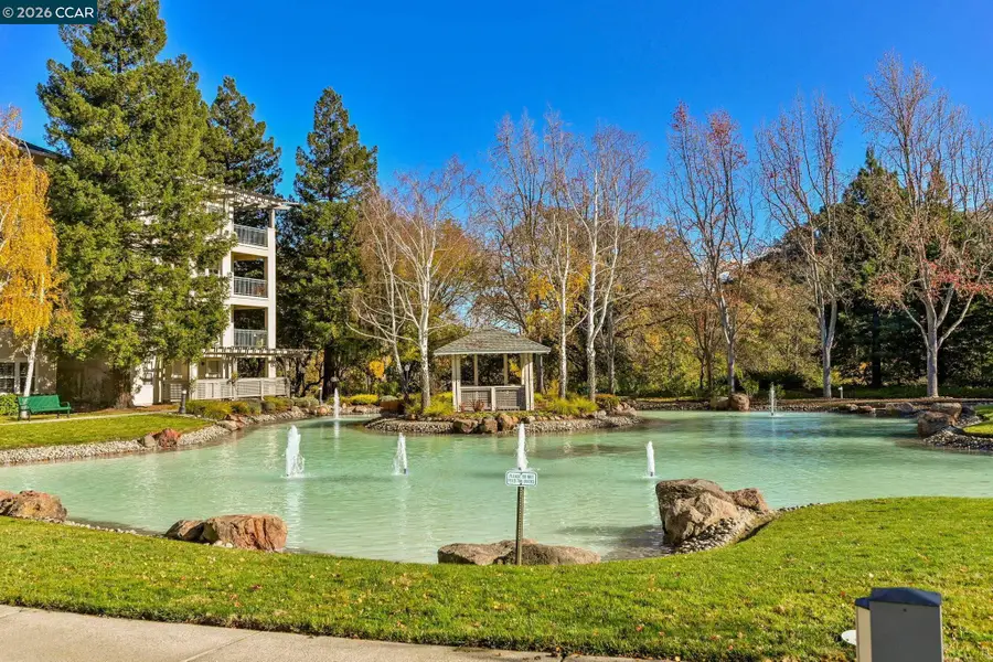 1840 Tice Creek Dr #2245, Walnut Creek, CA 94595 - #2