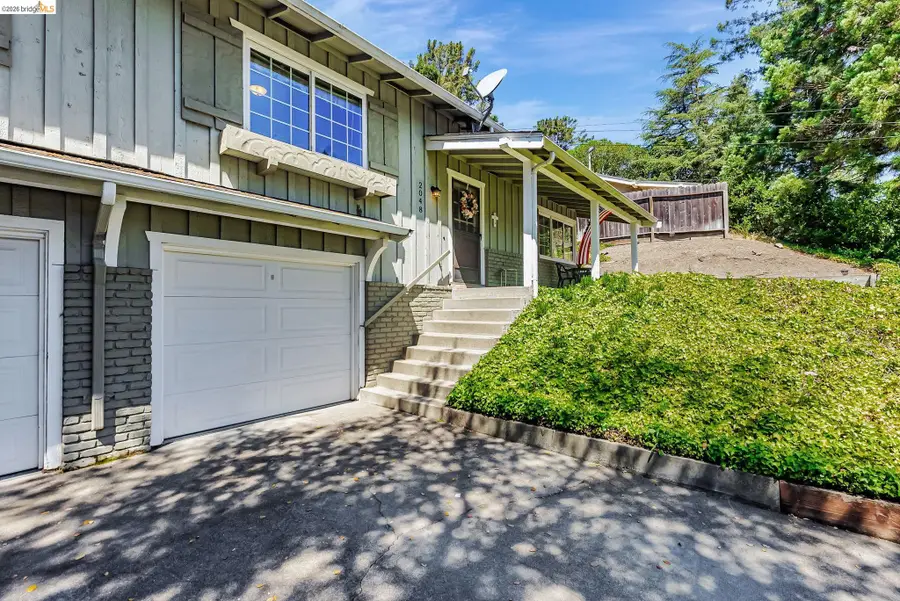 2048-2050 Donald Dr, Moraga, CA 94556 - #3