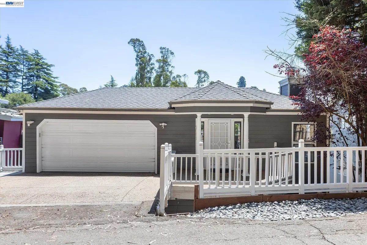 7081 Elverton Dr, Oakland, CA 94611 - #1