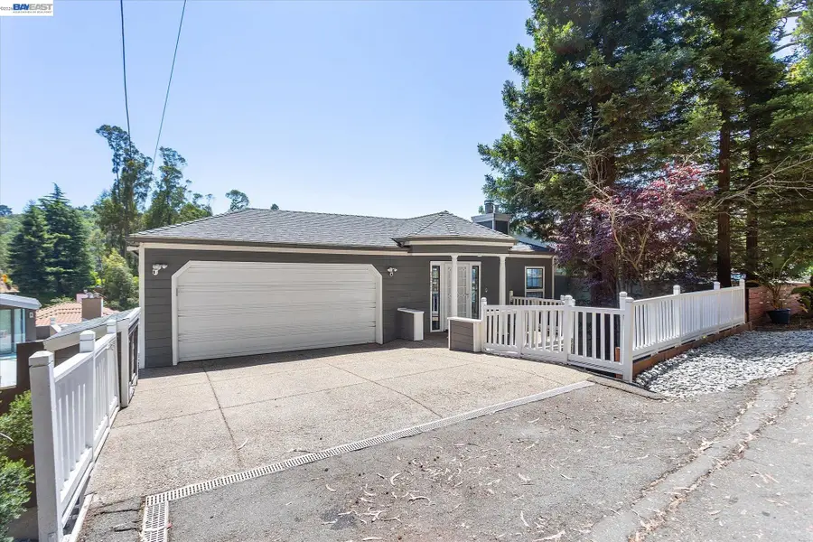 7081 Elverton Dr, Oakland, CA 94611 - #3