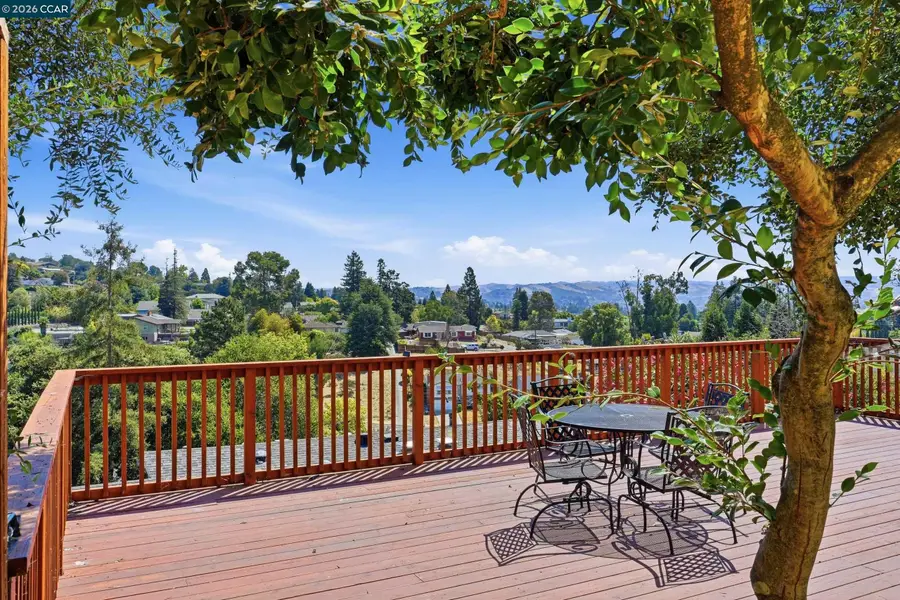 18490 Carlwyn Dr, Castro Valley, CA 94546 - #3