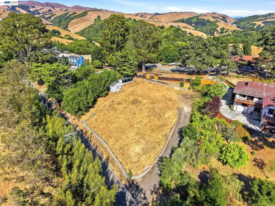 6733 Sunnyslope Ave, Castro Valley, CA 94552 - #2