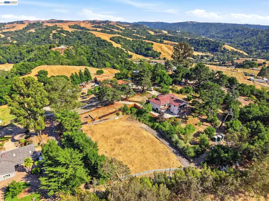 6733 Sunnyslope Ave, Castro Valley, CA 94552 - #3