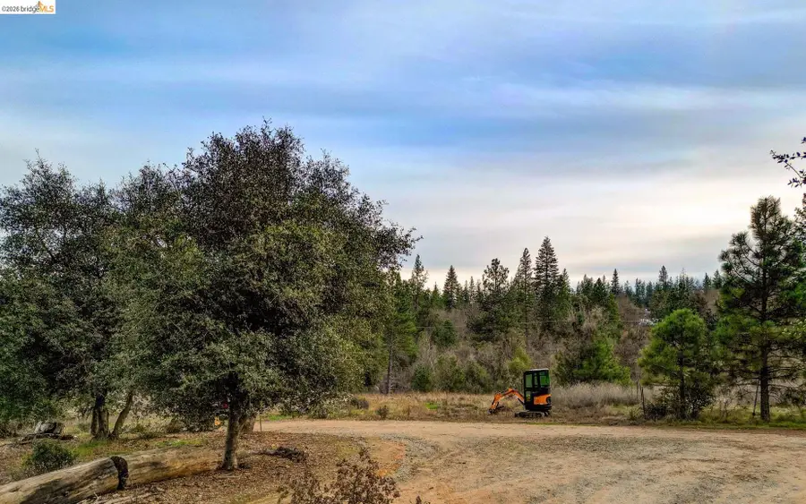 6422 Dogtown Rd., Coulterville, CA 95311 - #2