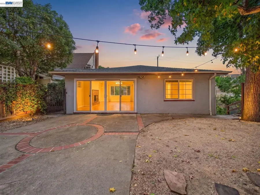 4015 Rusting Ave, Oakland, CA 94605 - #3