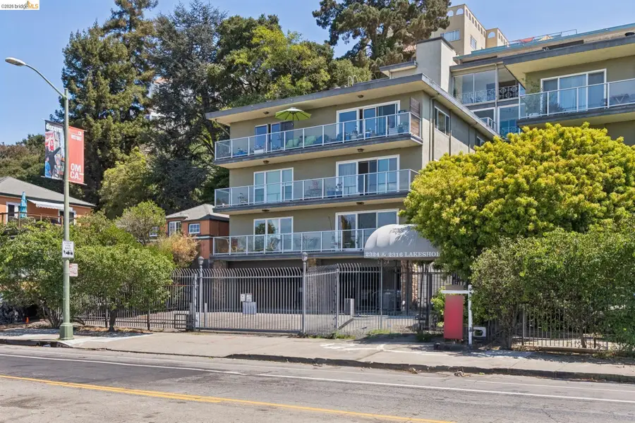 2324 Lakeshore Ave, Oakland, CA 94606 - #2