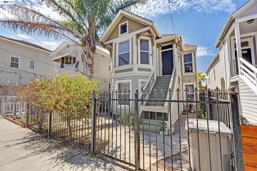 1221 Campbell, Oakland, CA 94607 - #2