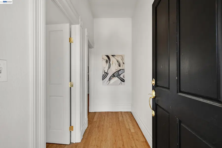 1221 Campbell, Oakland, CA 94607 - #3