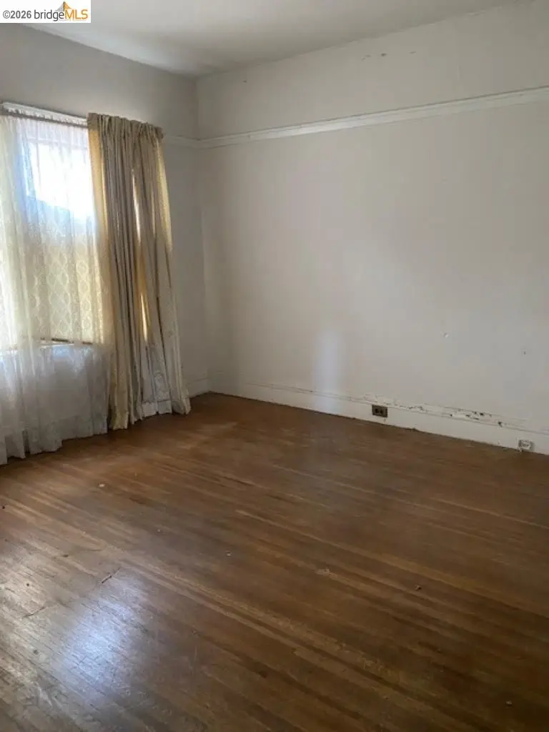 987 Yerba Buena Ave, Oakland, CA 94608 - #3