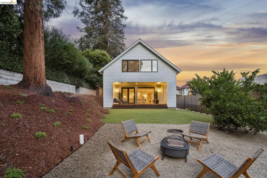 915 Grosvenor Place, Oakland, CA 94610 - #2