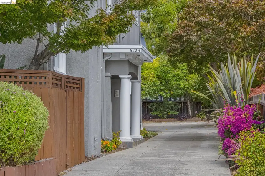 6426 Benvenue Ave #1, Oakland, CA 94618 - #3