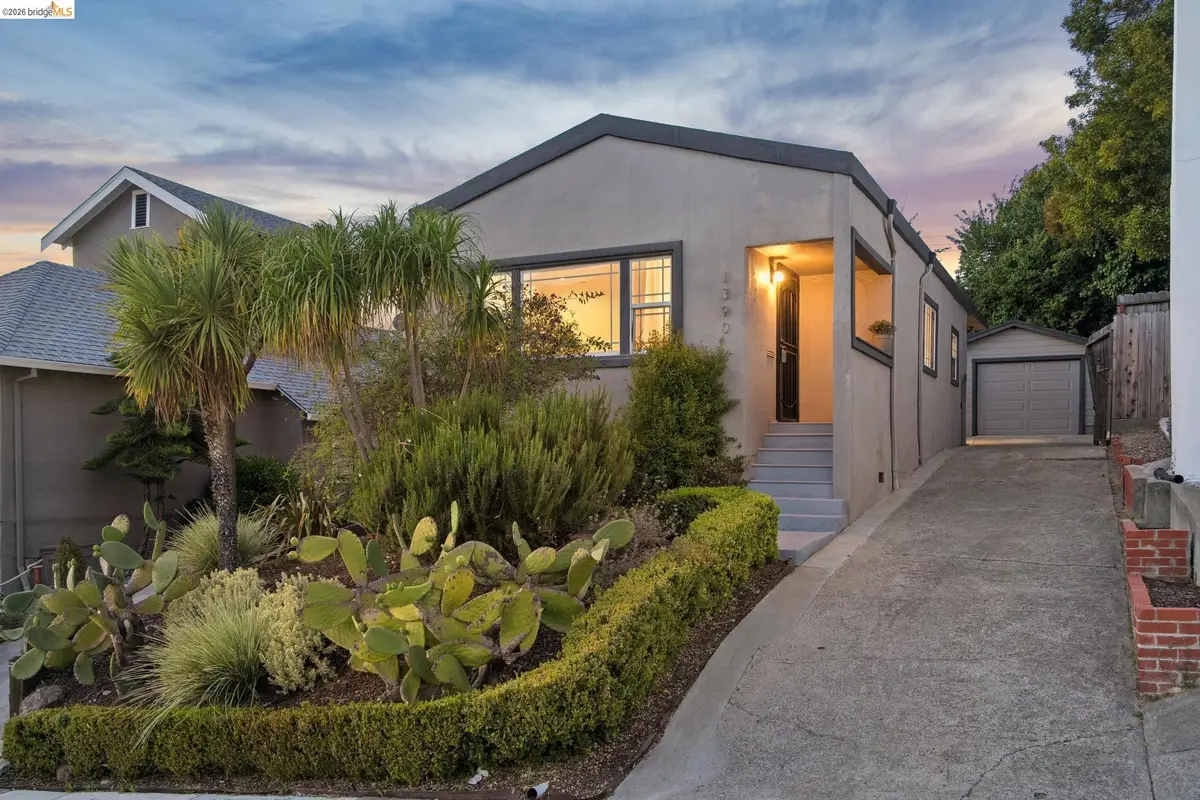 1390 E 31st St, Oakland, CA 94602 - #1