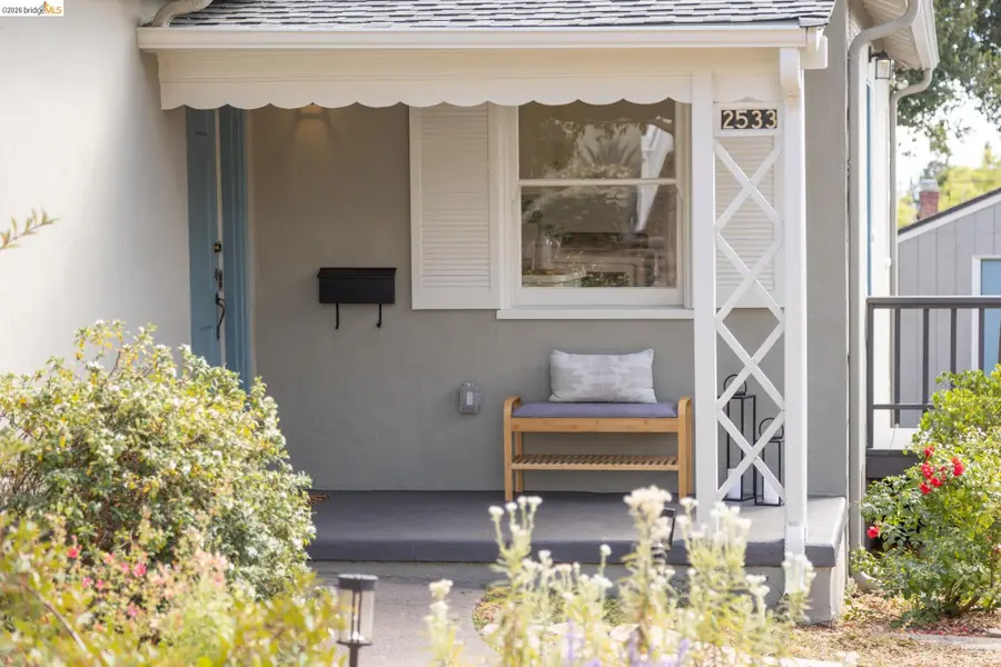 2533 Rampart St, Oakland, CA 94602 - #2
