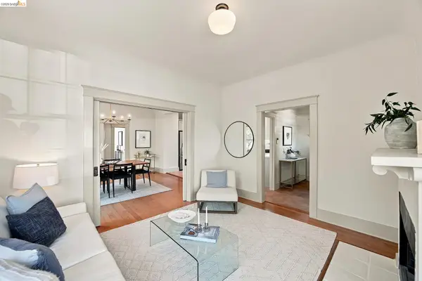 1021 E 23rd St, Oakland, CA 94606