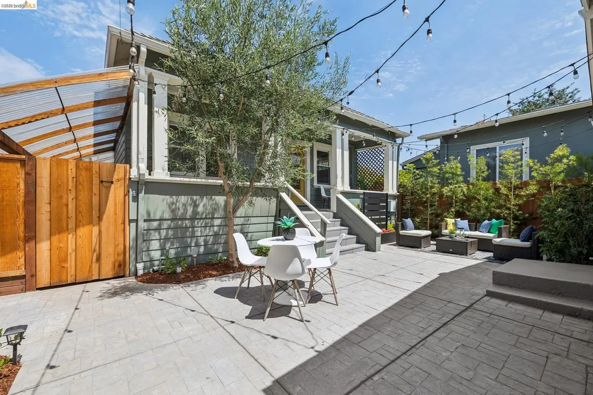 870 43rd St, Oakland, CA 94608 - #1