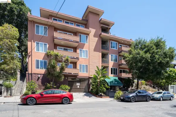 94 Bayo Vista Ave #204, Oakland, CA 94611