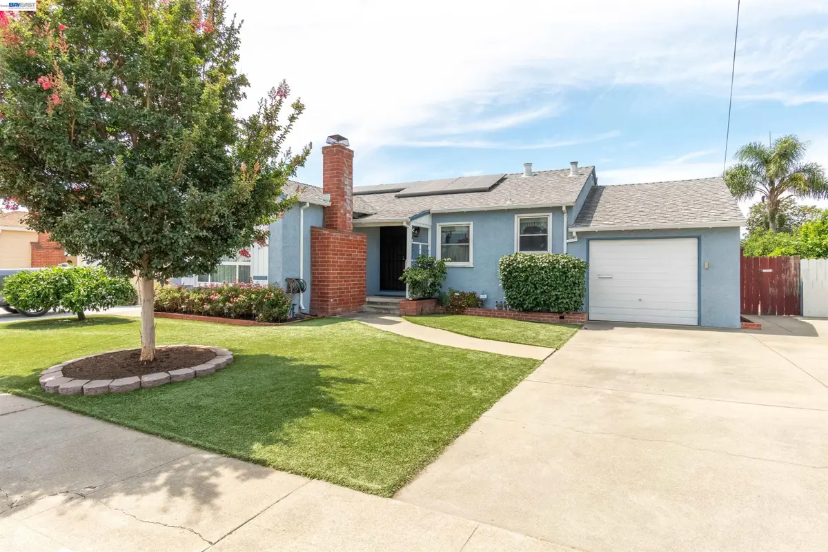 15209 Farnsworth St, San Leandro, CA 94579 - #1