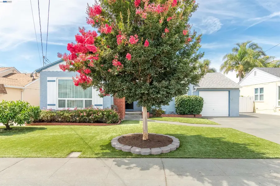 15209 Farnsworth St, San Leandro, CA 94579 - #3