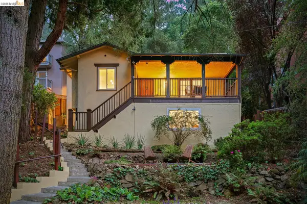6729 Thornhill Dr, Oakland, CA 94611