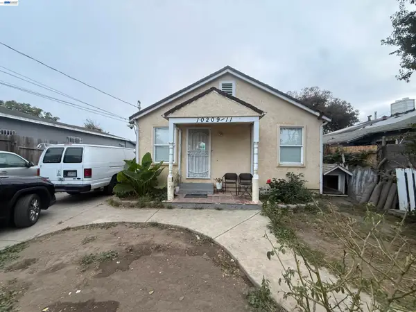 10209 & 10211 Pippin St, Oakland, CA 94603