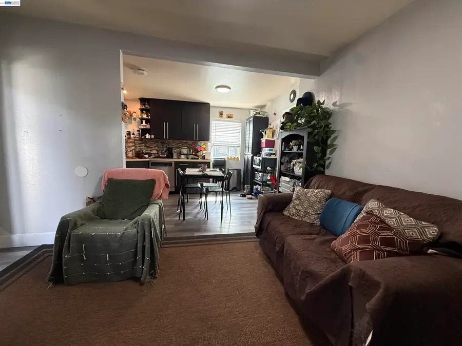 10209 & 10211 Pippin St, Oakland, CA 94603 - #3