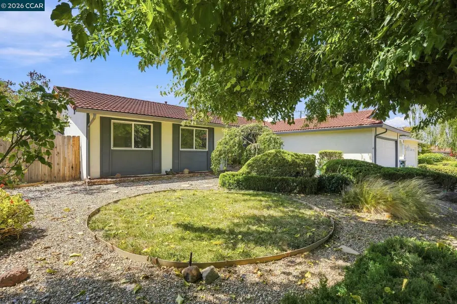 4620 Regina Ln, Concord, CA 94521 - #2