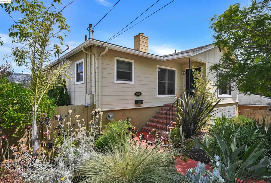 4656 Redding St, Oakland, CA 94619 - #2