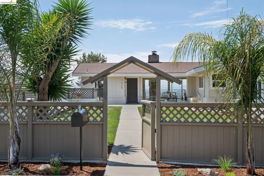 7425 Hillmont Drive, Oakland, CA 94605 - #2