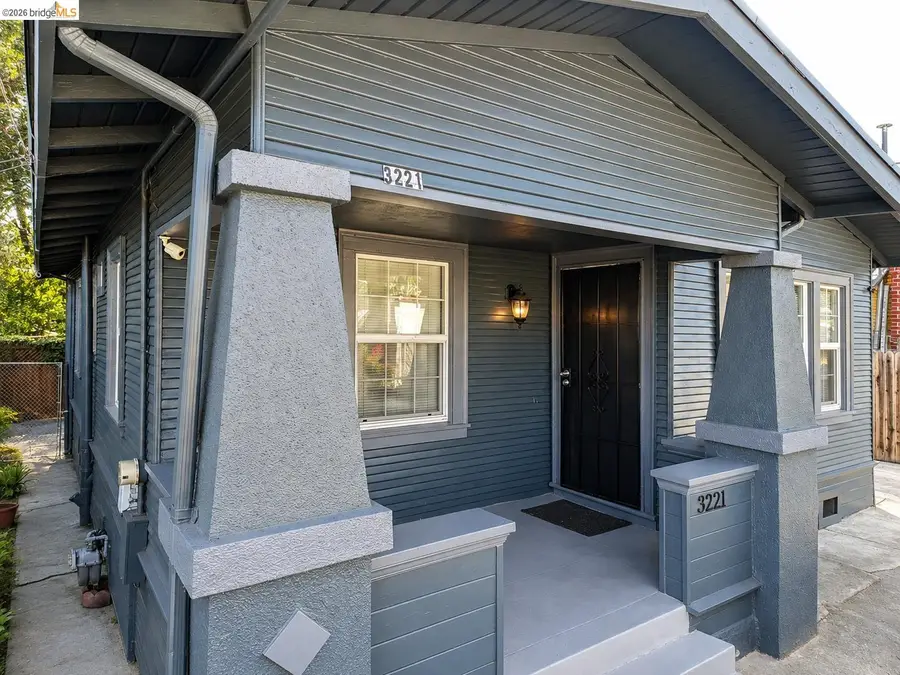 3221 Delaware St, Oakland, CA 94602 - #2