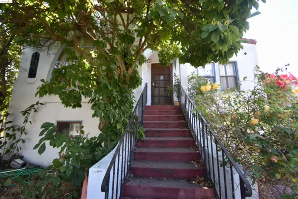 1922 Fairview St, Berkeley, CA 94703