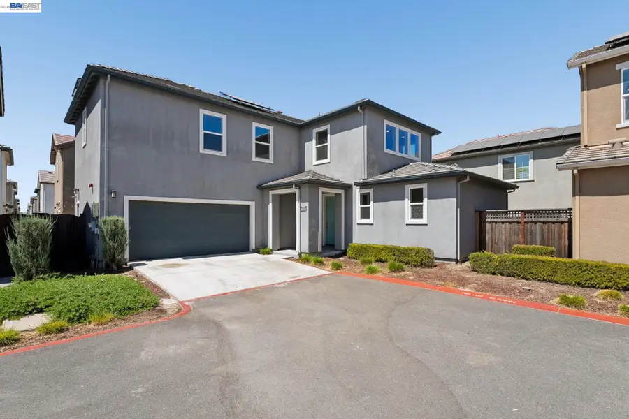2107 Daimler St, Lathrop, CA 95330 - #2