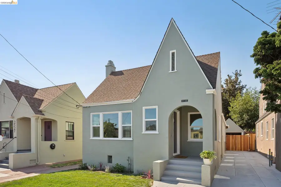 2533 Harrington Ave, Oakland, CA 94601 - #2