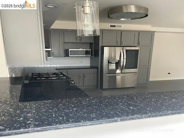 850 W Grand Ave #17, Oakland, CA 94607 - #3