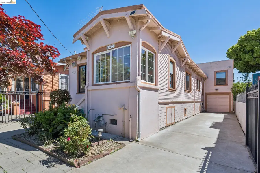 2328 Bartlett St, Oakland, CA 94601 - #3