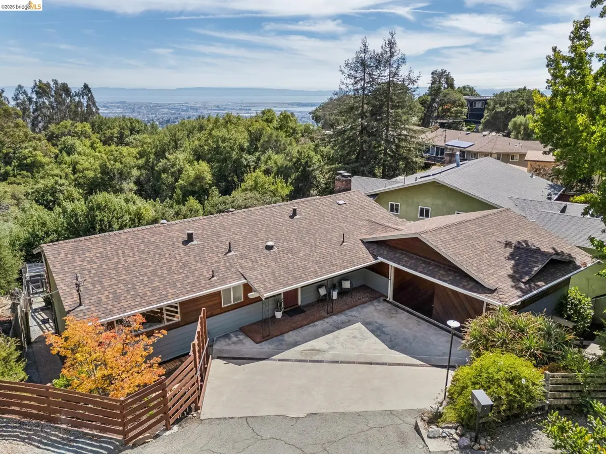 3353 Burdeck Dr, Oakland, CA 94602 - #1