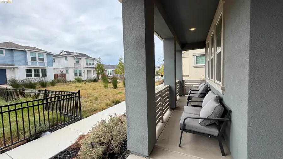 215 Manatee, Suisun City, CA 94585 - #2