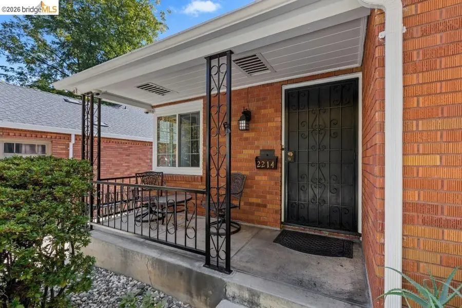 2214 U St, Sacramento, CA 95818 - #2
