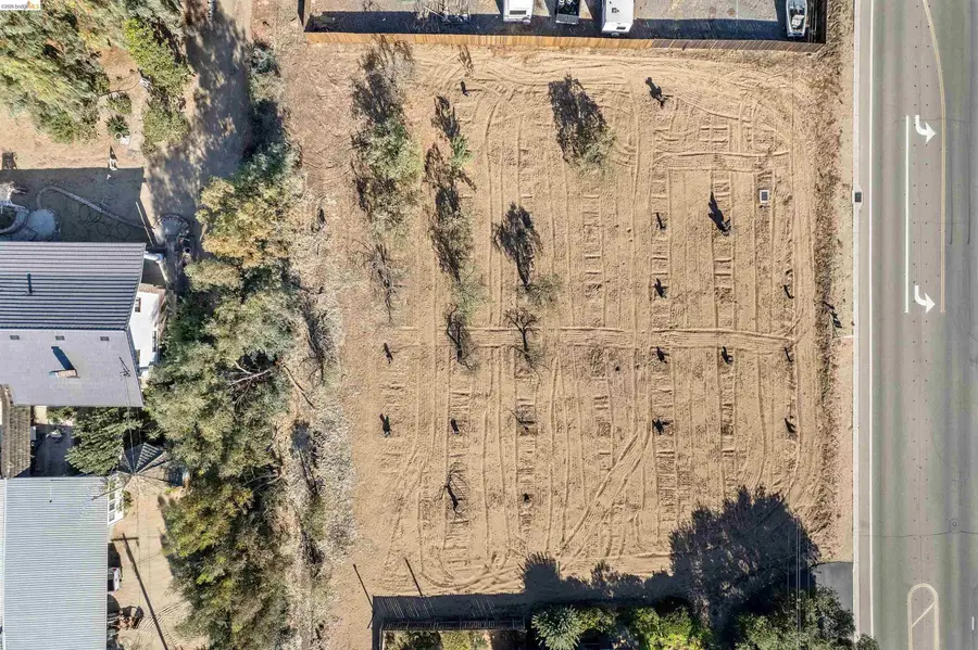 3901-B Rose, Oakley, CA 94561 - #2
