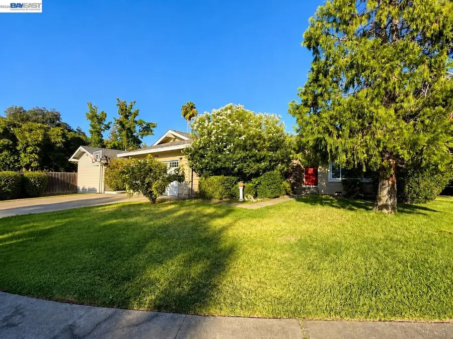 3120 Ozzie Court, Carmichael, CA 95608 - #2
