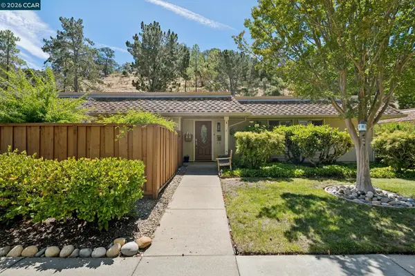2037 Ptarmigan Dr #2, Walnut Creek, CA 94595