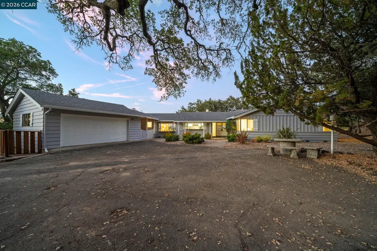 300 Oak View Ter, Danville, CA 94526 - #1