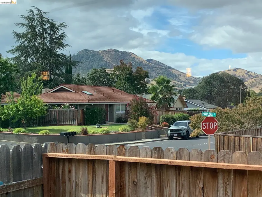 1833 Camino Estrada, Concord, CA 94521 - #2
