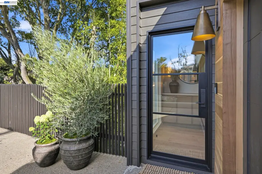 6801 Buckingham Blvd, Berkeley, CA 94705 - #3